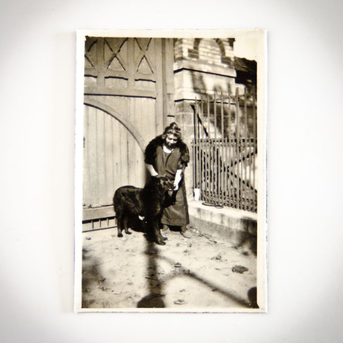 Magnet vintage Dame et son chien