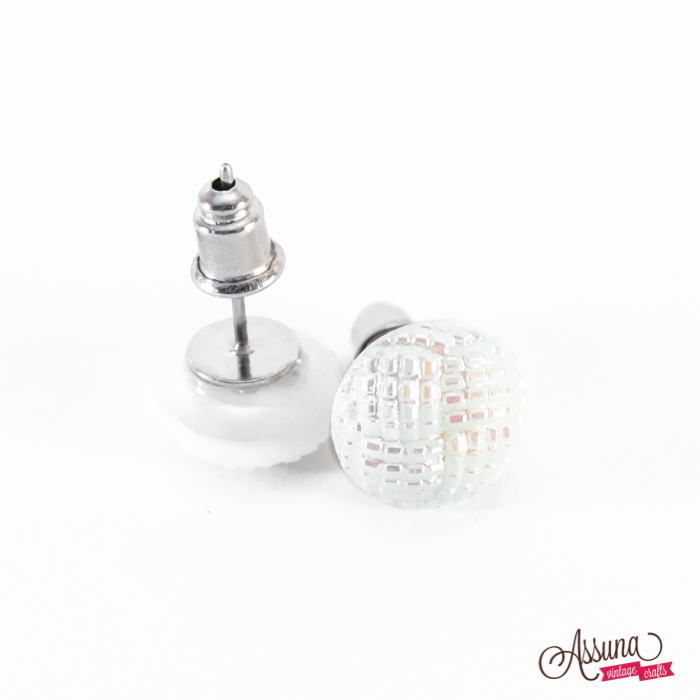 Small white studs earrings Blanche