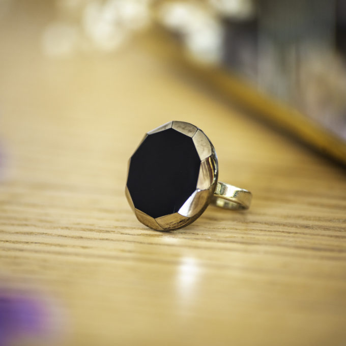 assuna-bgbt-bague-bouton-gabrielle-noir-et-argent-inspiration-vintage-1500-CARRE
