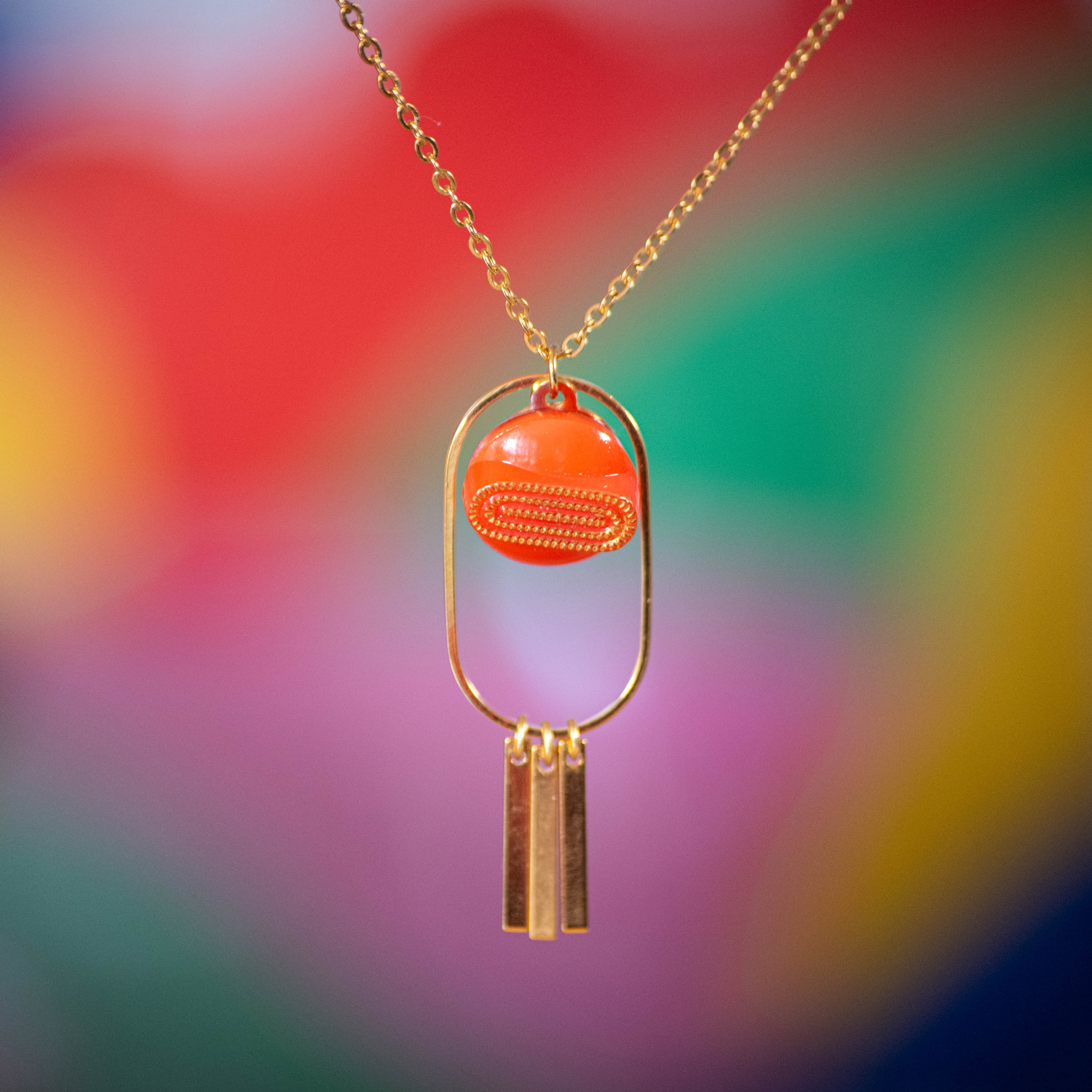 Assuna Medusa Obélia collier Georgette orange – bijou vintage bouton ancien rétro collier ajouré collier léger bijou unique