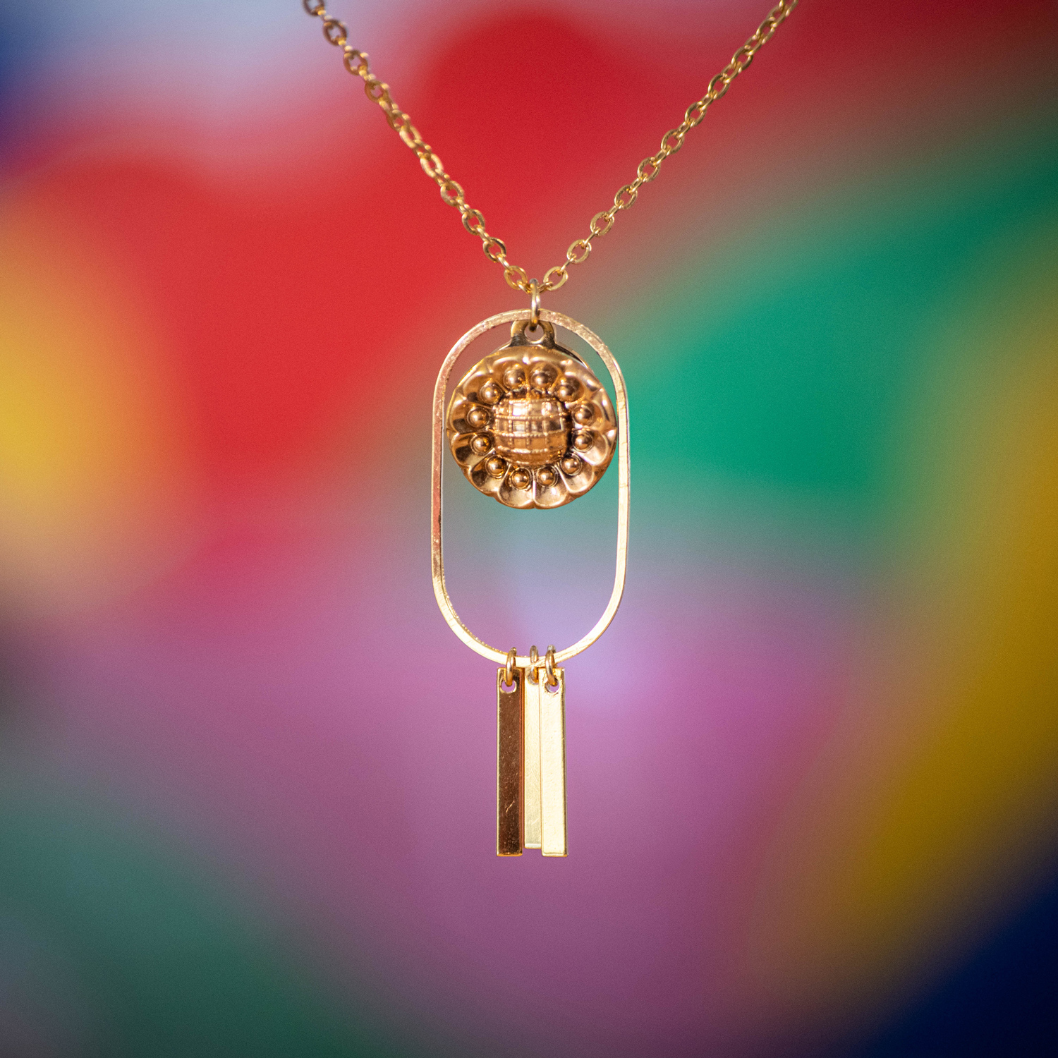 Assuna Medusa Obélia collier Orphée doré – bijou vintage bouton ancien rétro collier ajouré collier léger bijou unique