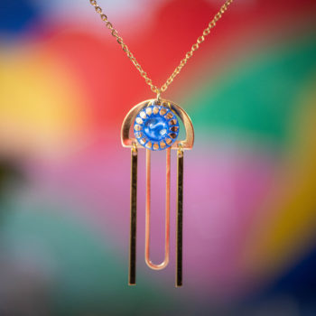 Assuna Medusa Pelagia collier Fantine bleu et or - bijou vintage bouton ancien rétro collier ajouré collier léger bijou unique