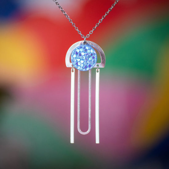 Assuna Medusa Pelagia collier Luna bleu brillant – bijou vintage bouton ancien rétro collier ajouré collier léger bijou unique