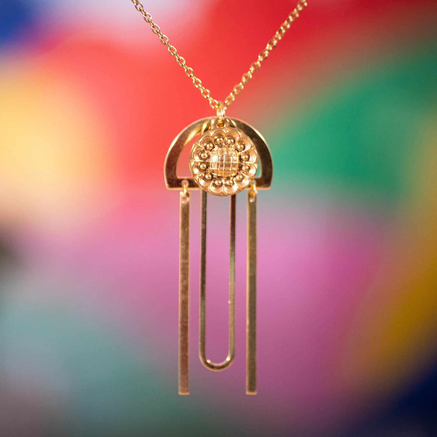 Assuna Medusa Pelagia collier Orphée doré – bijou vintage bouton ancien rétro collier ajouré collier léger bijou unique
