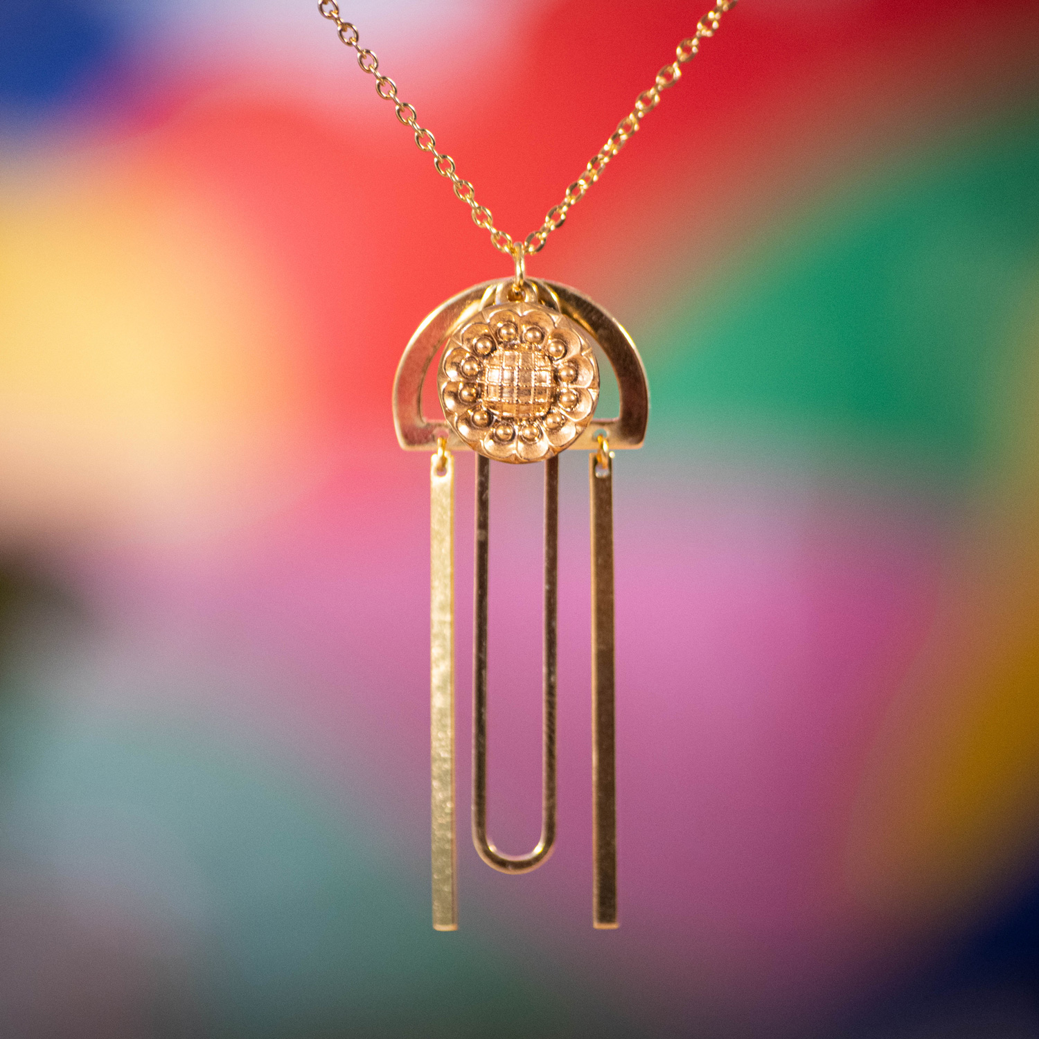 Assuna Medusa Pelagia collier Orphée doré – bijou vintage bouton ancien rétro collier ajouré collier léger bijou unique