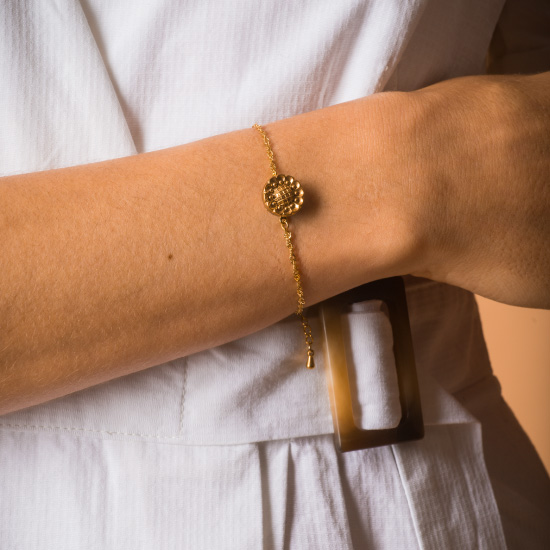 assuna-etoile-bracelet-chaine-simple-bouton-ancien-orphee-look-03-web